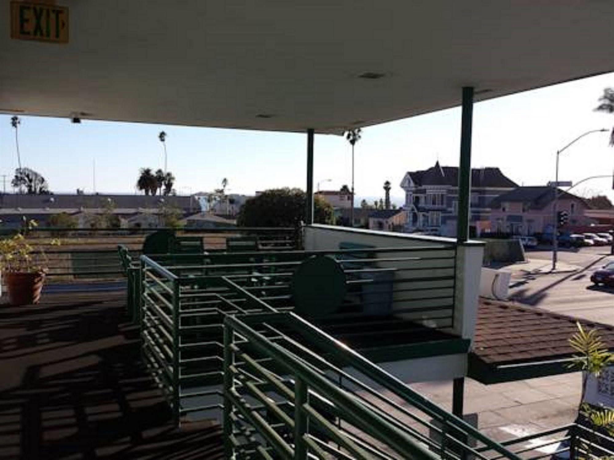 Travelers Beach Inn Вентура Экстерьер фото